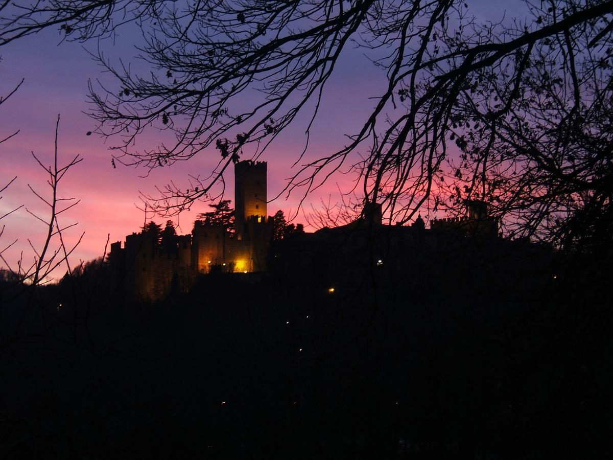Villa Dircea CastellʼArquato Exteriör bild